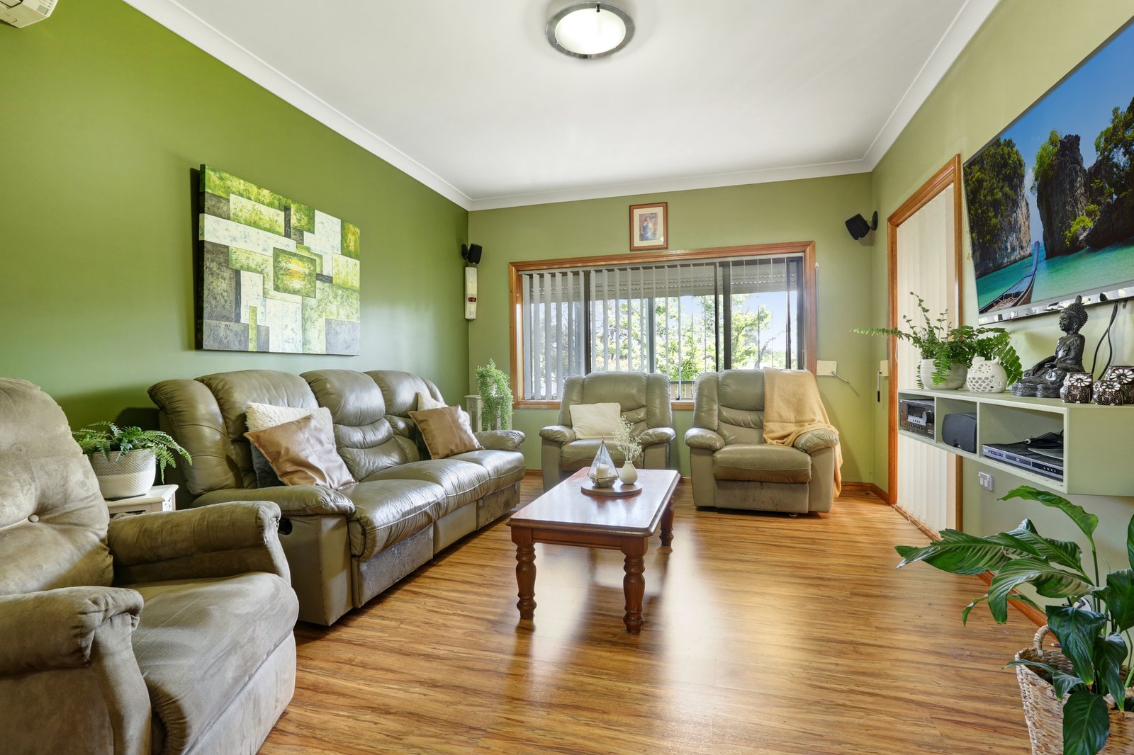 135 Fowlers Road DAPTO 4