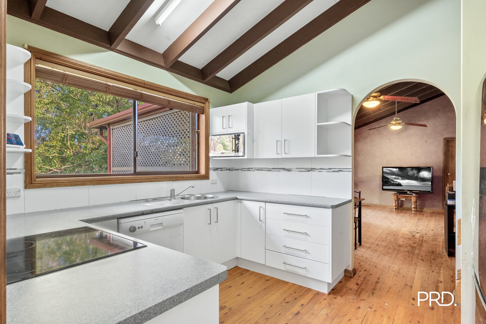 135 Hawkesbury Road WINMALEE 6