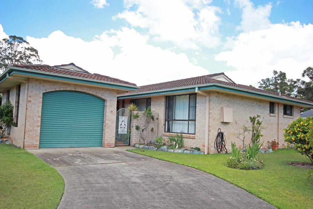 1/35 Honeysuckle Avenue LAKEWOOD 1