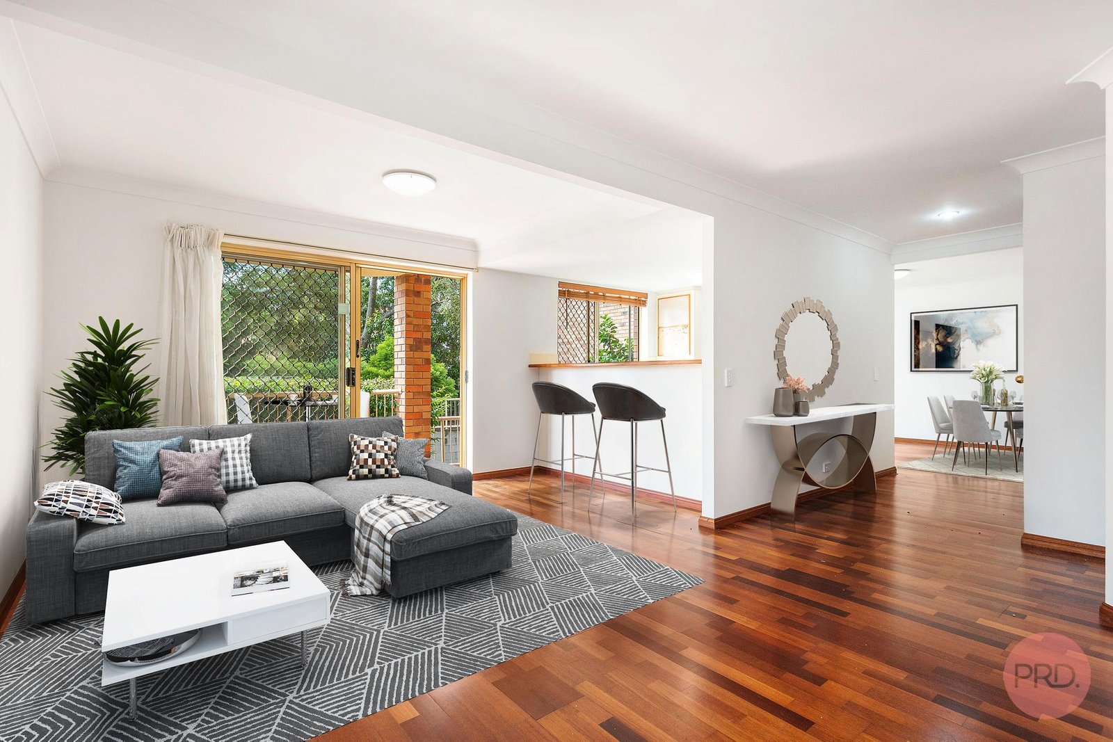 1/35 Huth Street LABRADOR 1