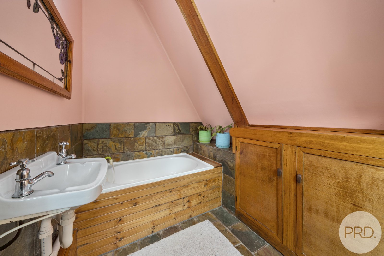 135 Jefferys Track LACHLAN 5