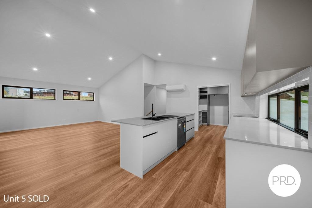 1/35 Lower Road NEW NORFOLK 1