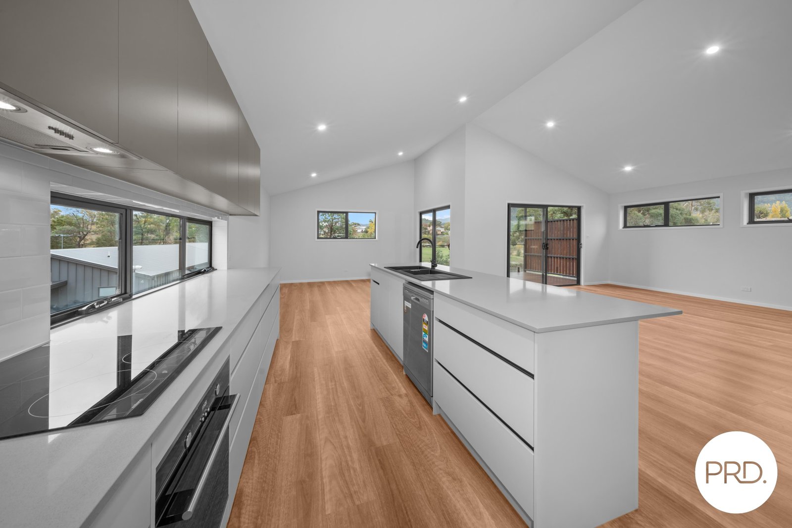 1/35 Lower Road NEW NORFOLK 2