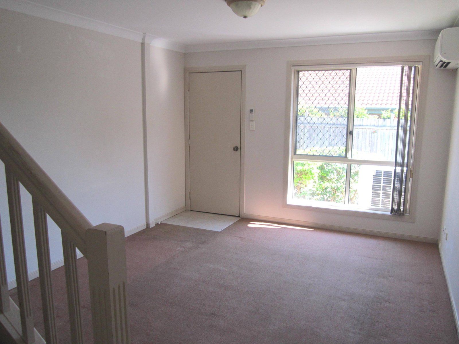 1/35 Melton Rd  NUNDAH 4