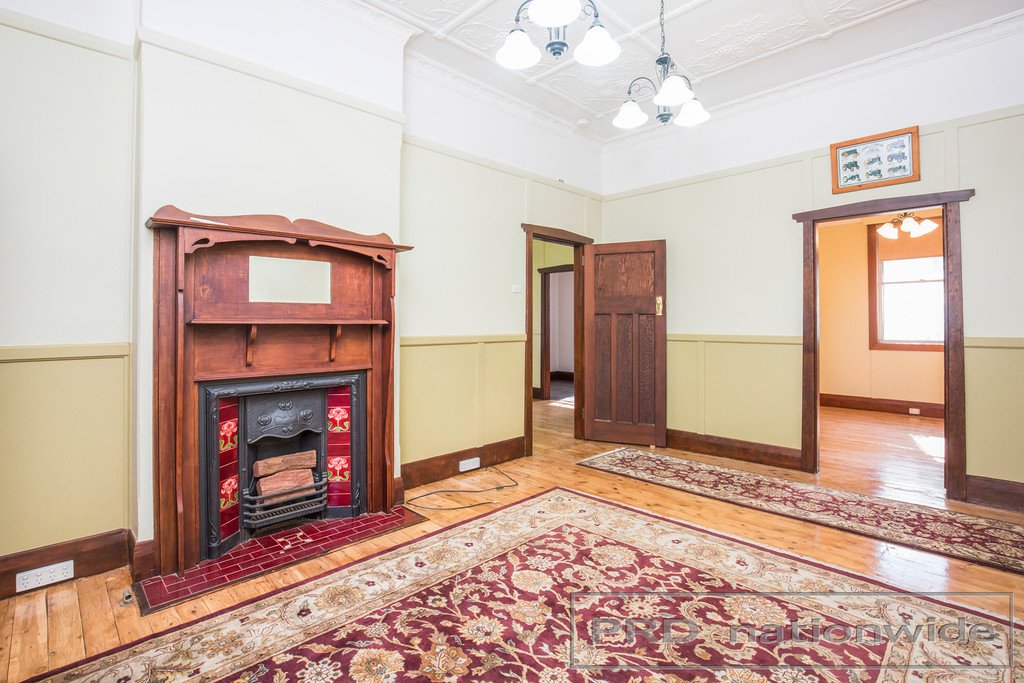 135 New England Hwy  RUTHERFORD 2