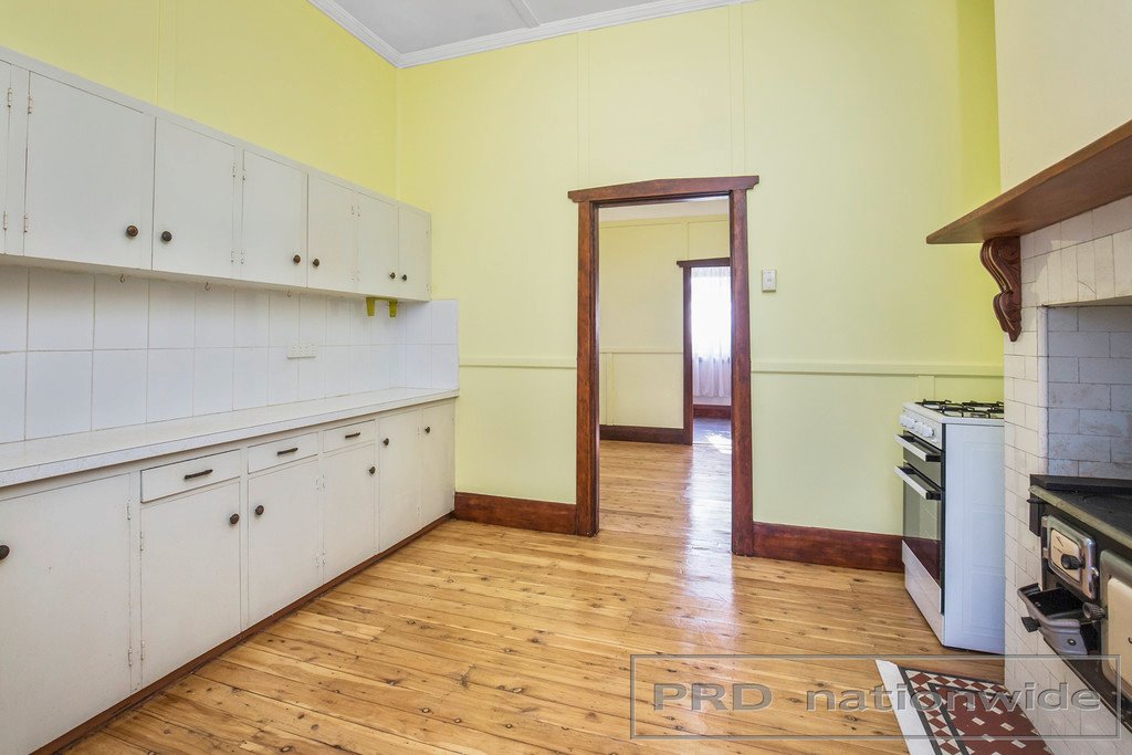 135 New England Hwy  RUTHERFORD 6