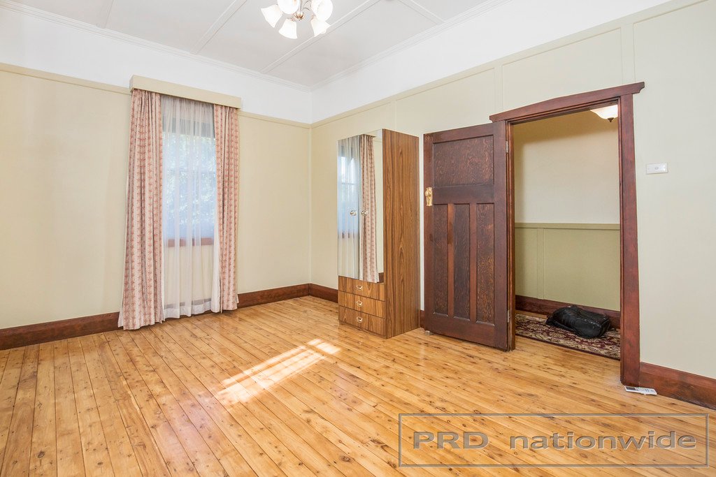 135 New England Hwy  RUTHERFORD 8