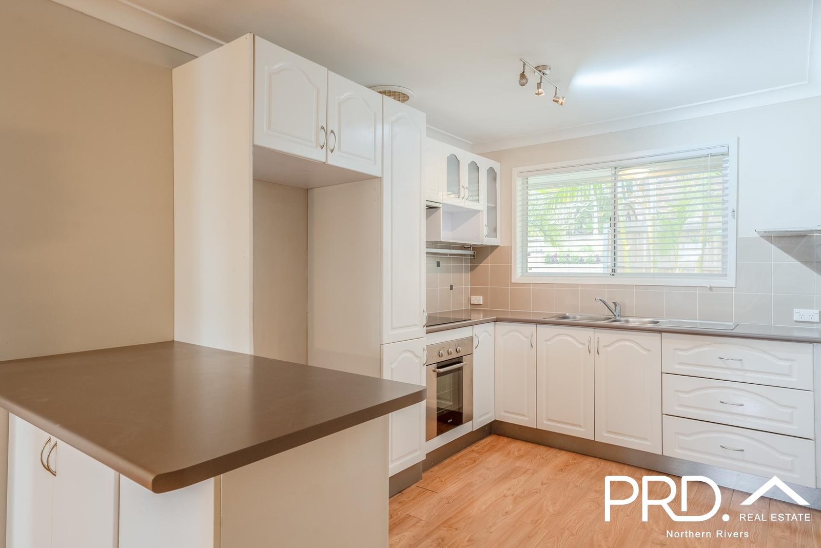 1/35 Norwood Avenue GOONELLABAH 7