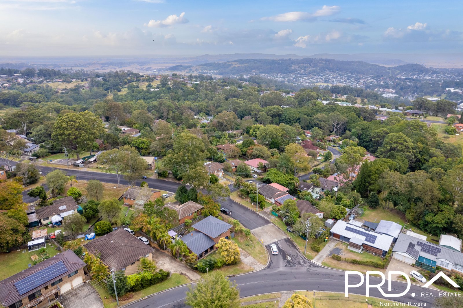 1/35 Norwood Avenue GOONELLABAH 13