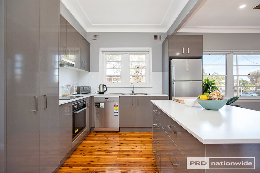 135 Piper Street TAMWORTH 3