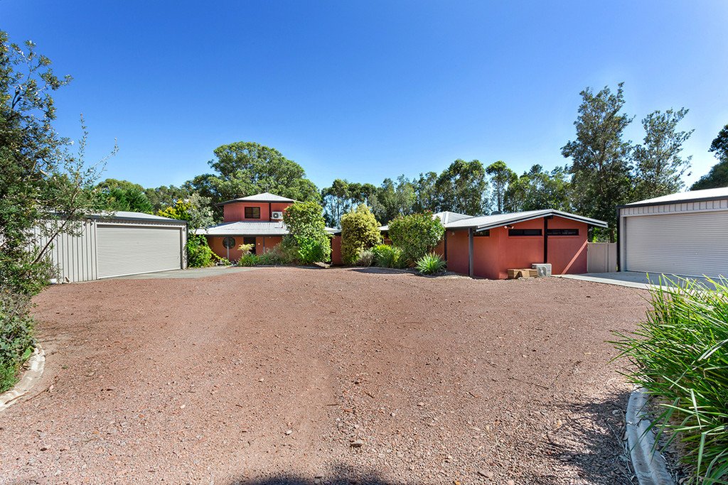 135 Salamander Way SALAMANDER BAY 15