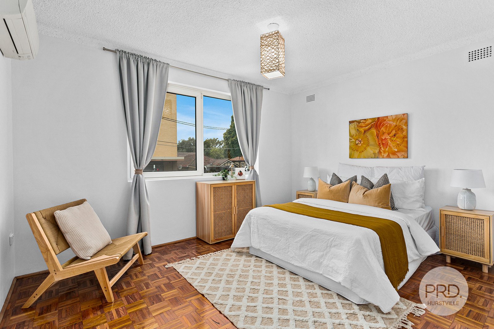1/35 The Avenue HURSTVILLE 4