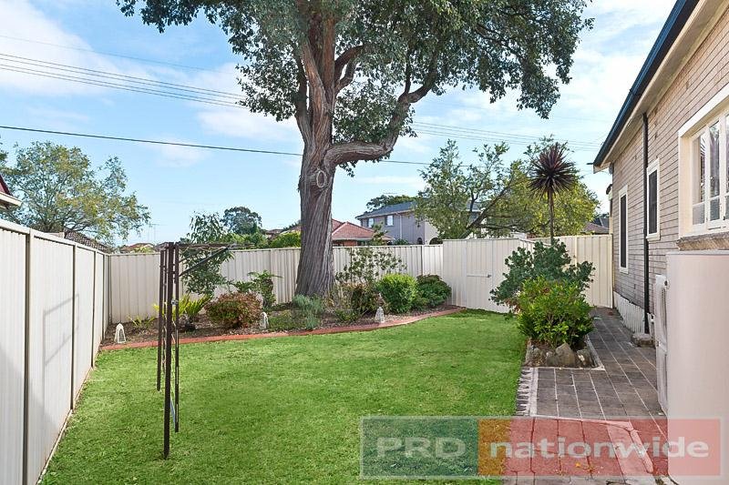 135 Tompson Road PANANIA 7