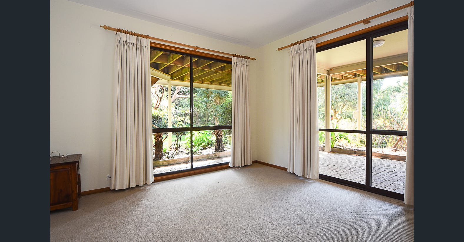 Gallery: 135 Wood Street