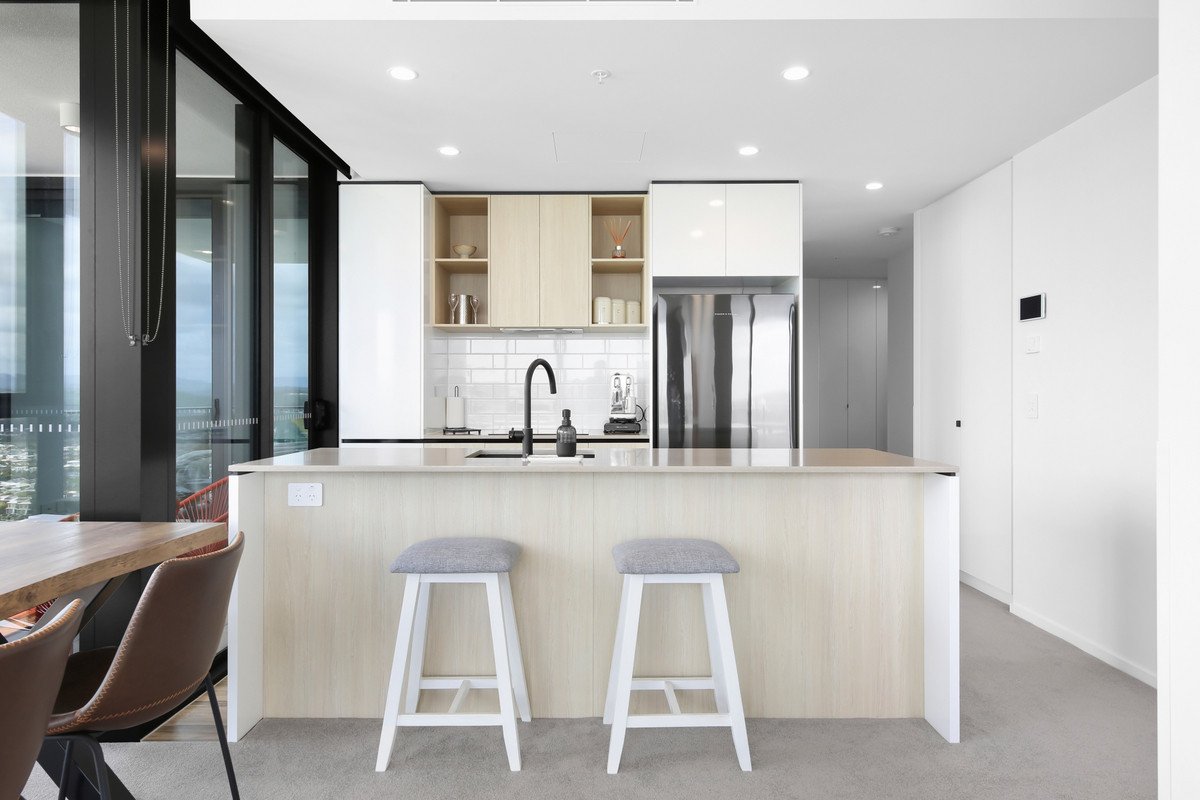 135/1969-1971 Gold Coast Highway Burleigh Heads 6