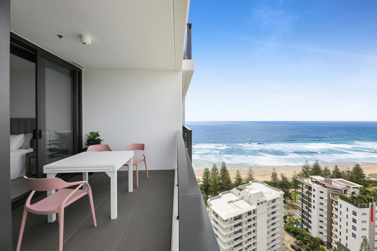 135/1969-1971 Gold Coast Highway Burleigh Heads 18