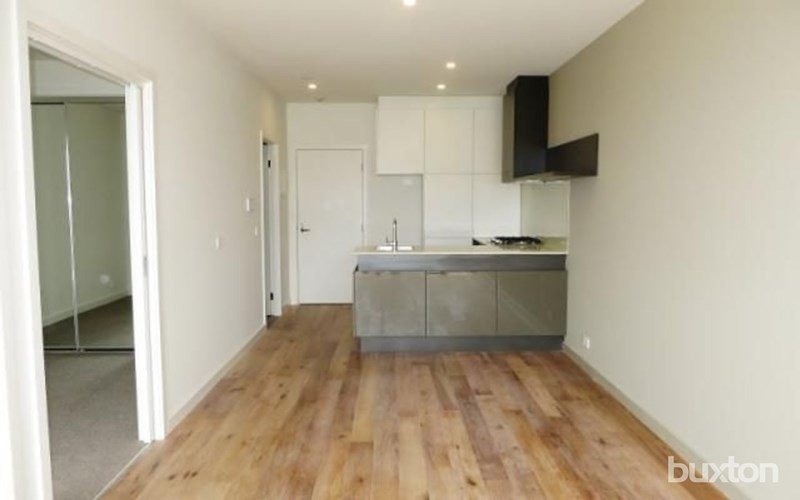 Gallery: 135/218 Bay Road
