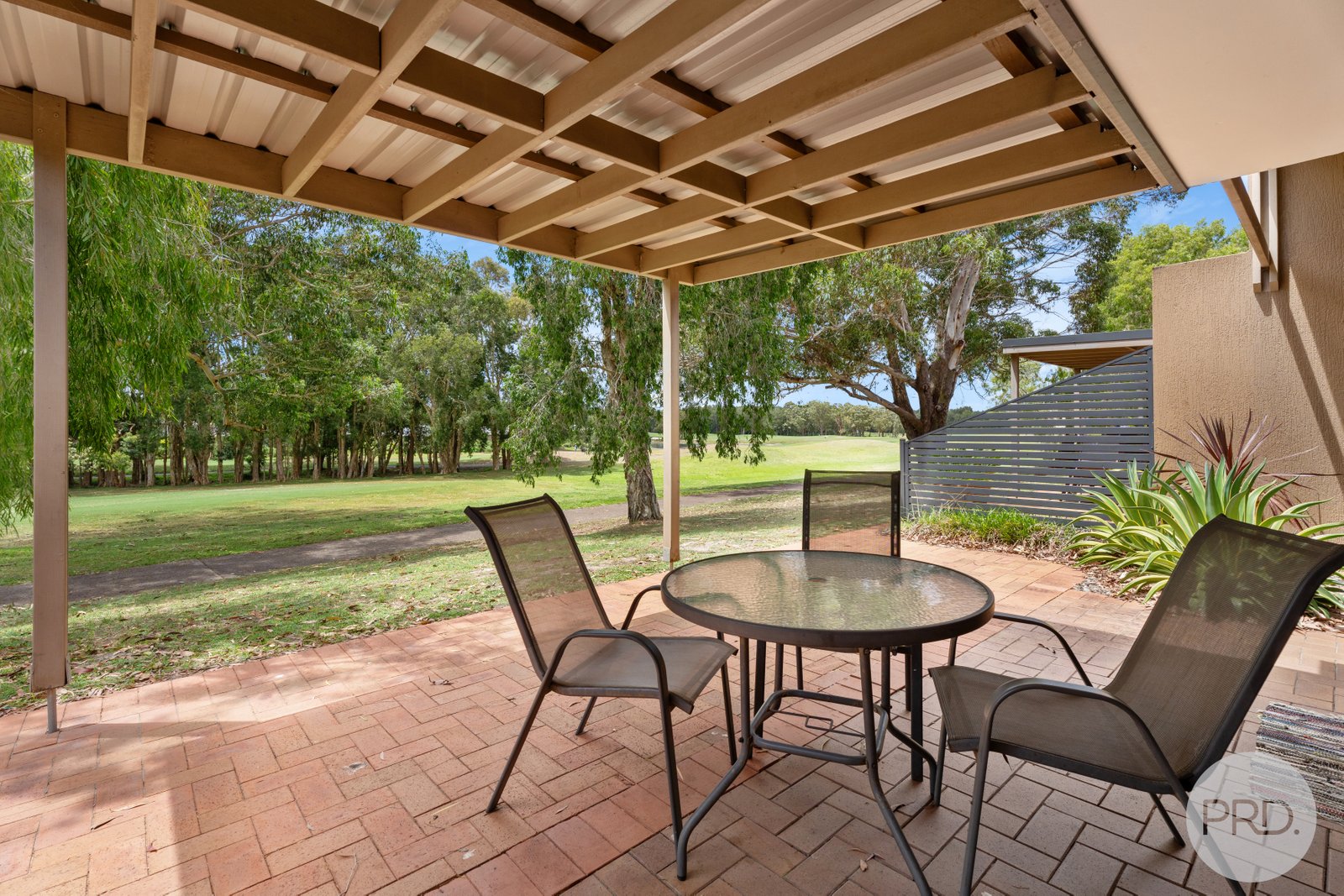 135/37 Horizons Drive SALAMANDER BAY 12
