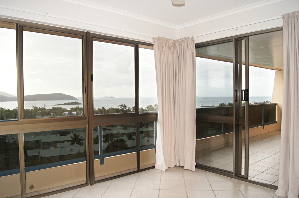 135/4 Eshelby Drive CANNONVALE 9