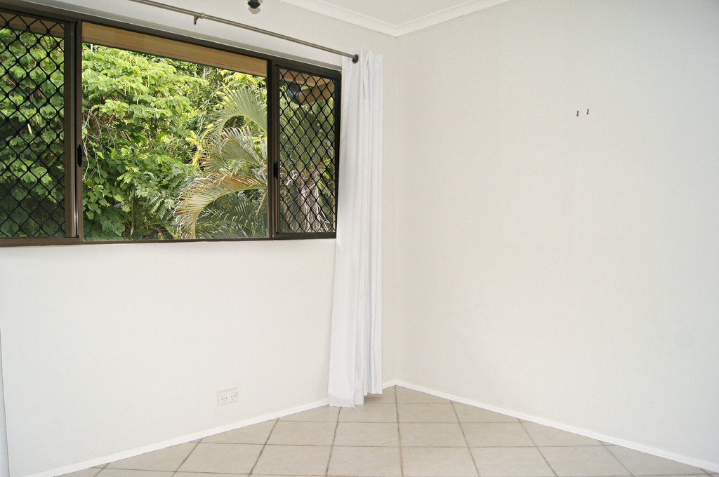 135/4 Eshelby Drive CANNONVALE 10