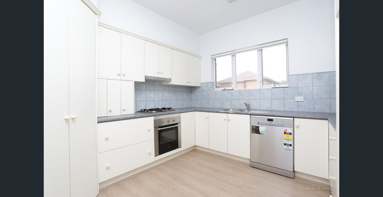Gallery: 13/55 Hotham Street