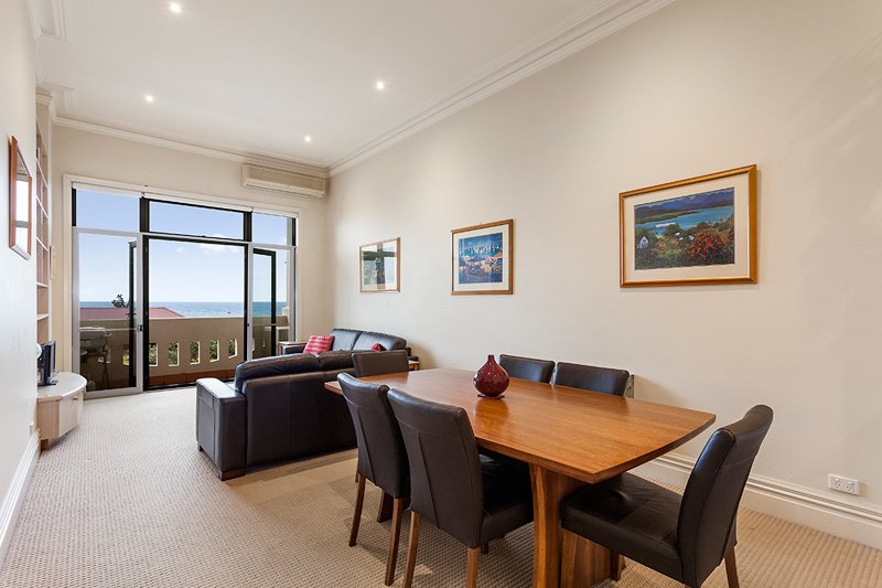 Gallery: 13/56 Beach Road