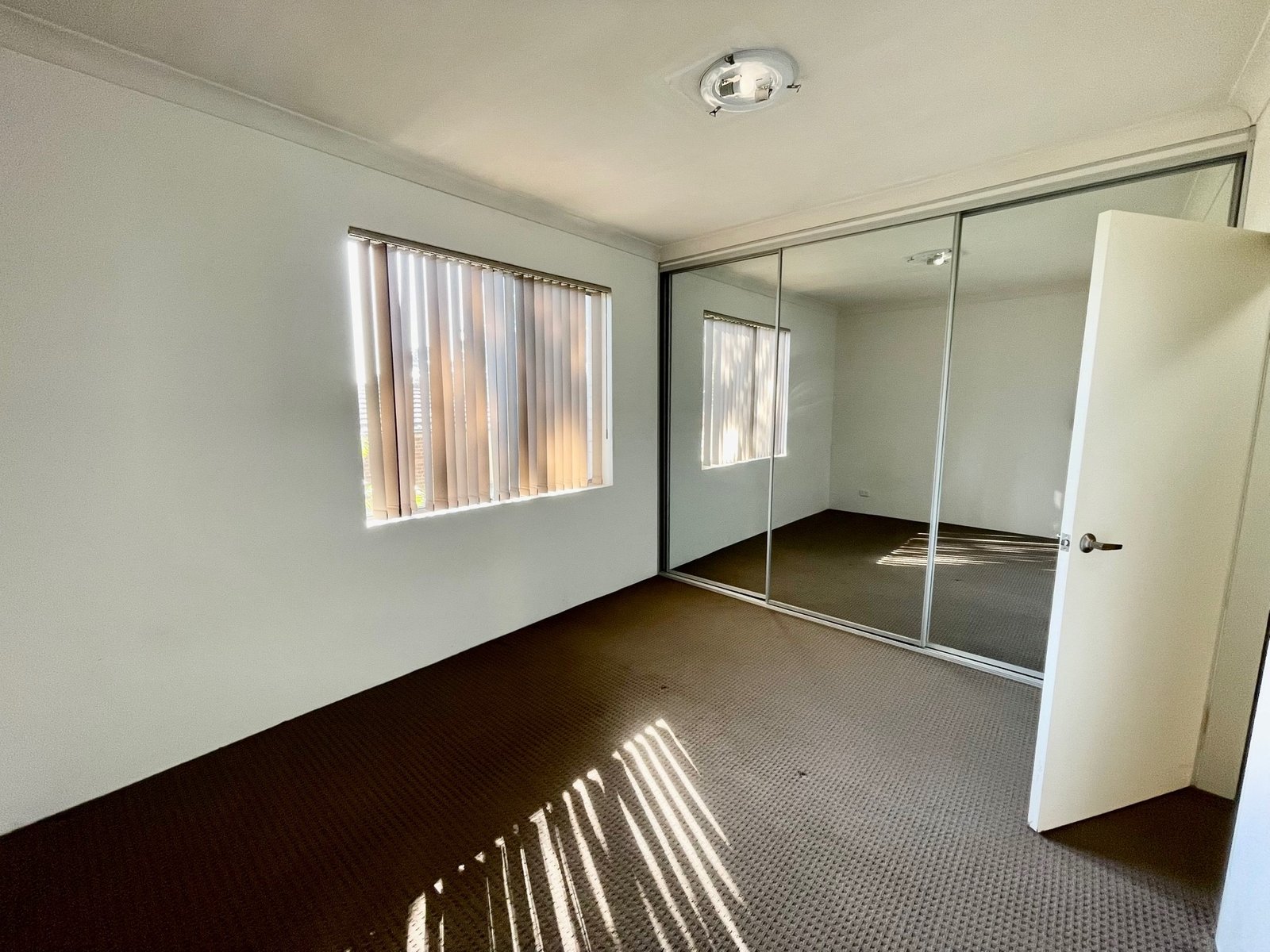 13/58-64 Ocean Street PENSHURST 4