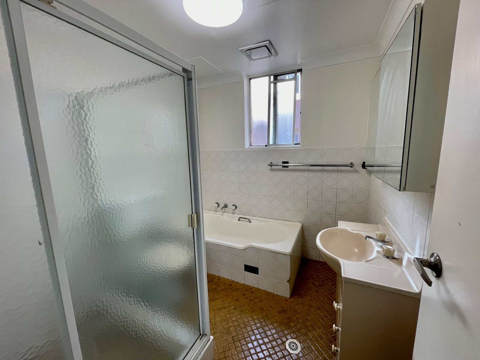 13/58-64 Ocean Street PENSHURST 5