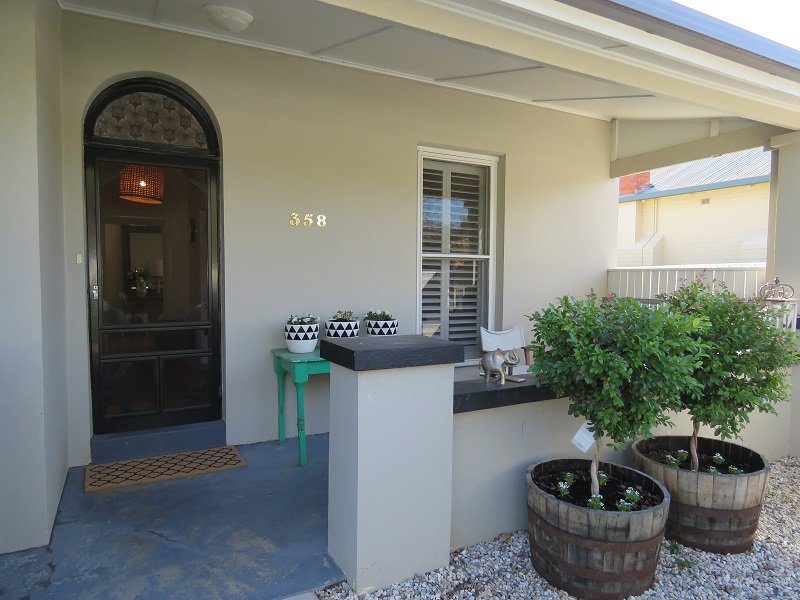 1/358 Rau Street EAST ALBURY 2