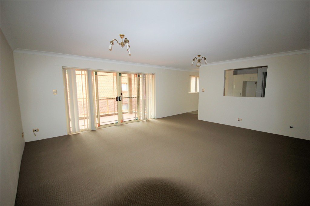 13/6-10 Sir Joseph Banks  BANKSTOWN 3