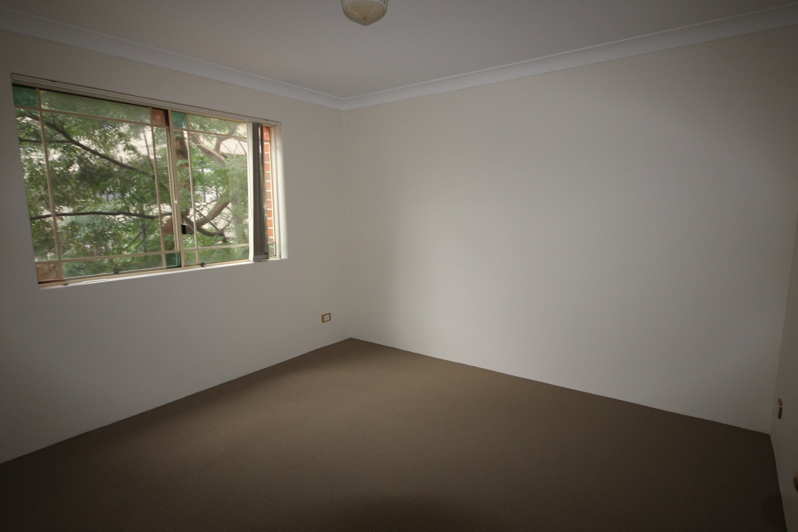 13/6-10 Sir Joseph Banks  BANKSTOWN 6