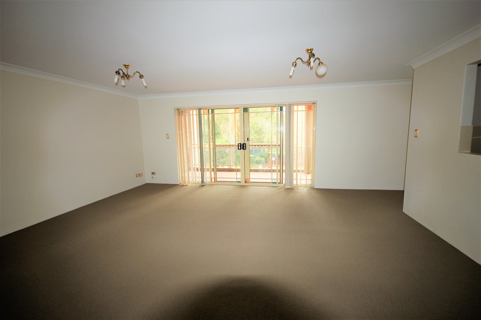 13/6-10 Sir Joseph Banks  BANKSTOWN 8