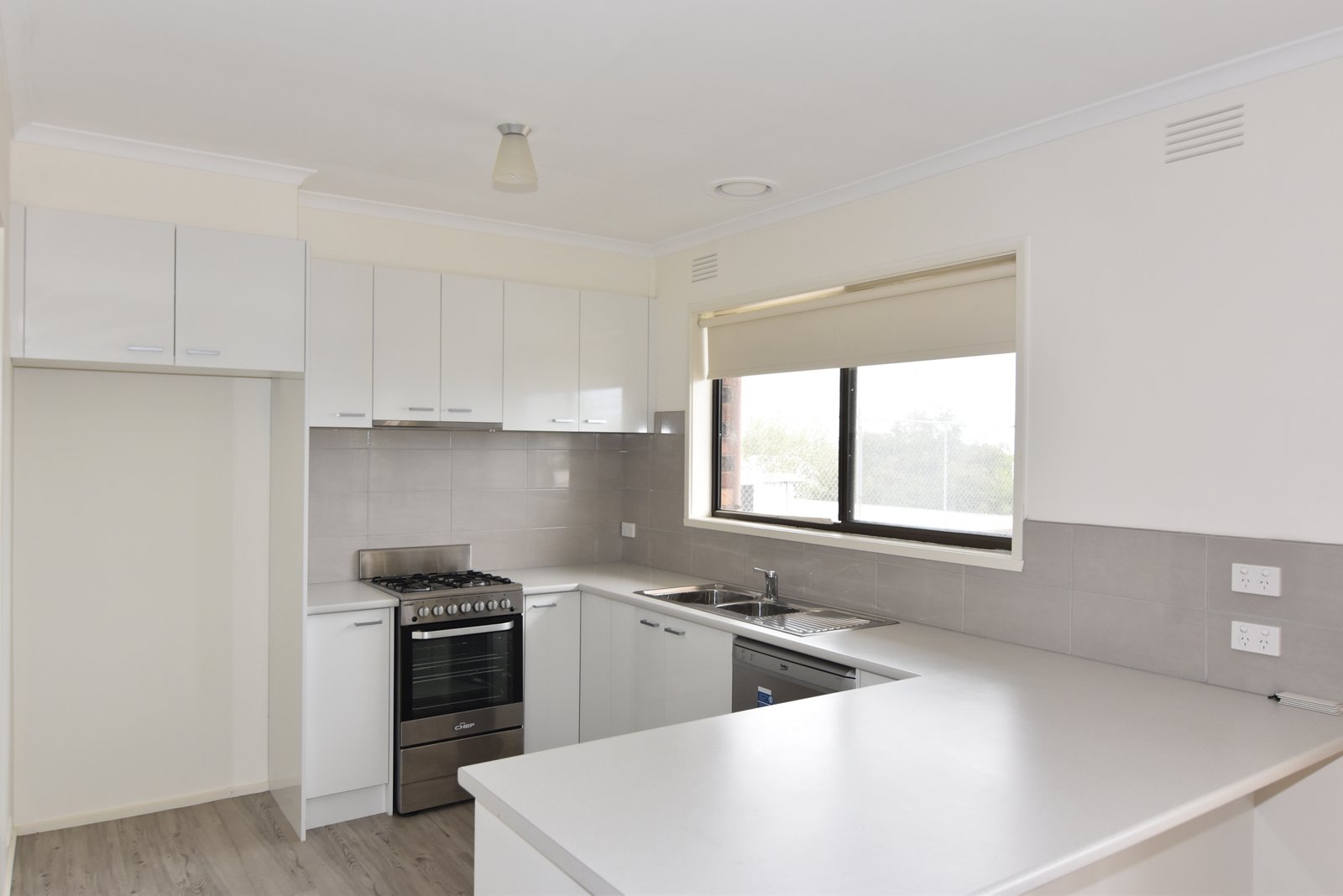Gallery: 136-142 Shannon Avenue
