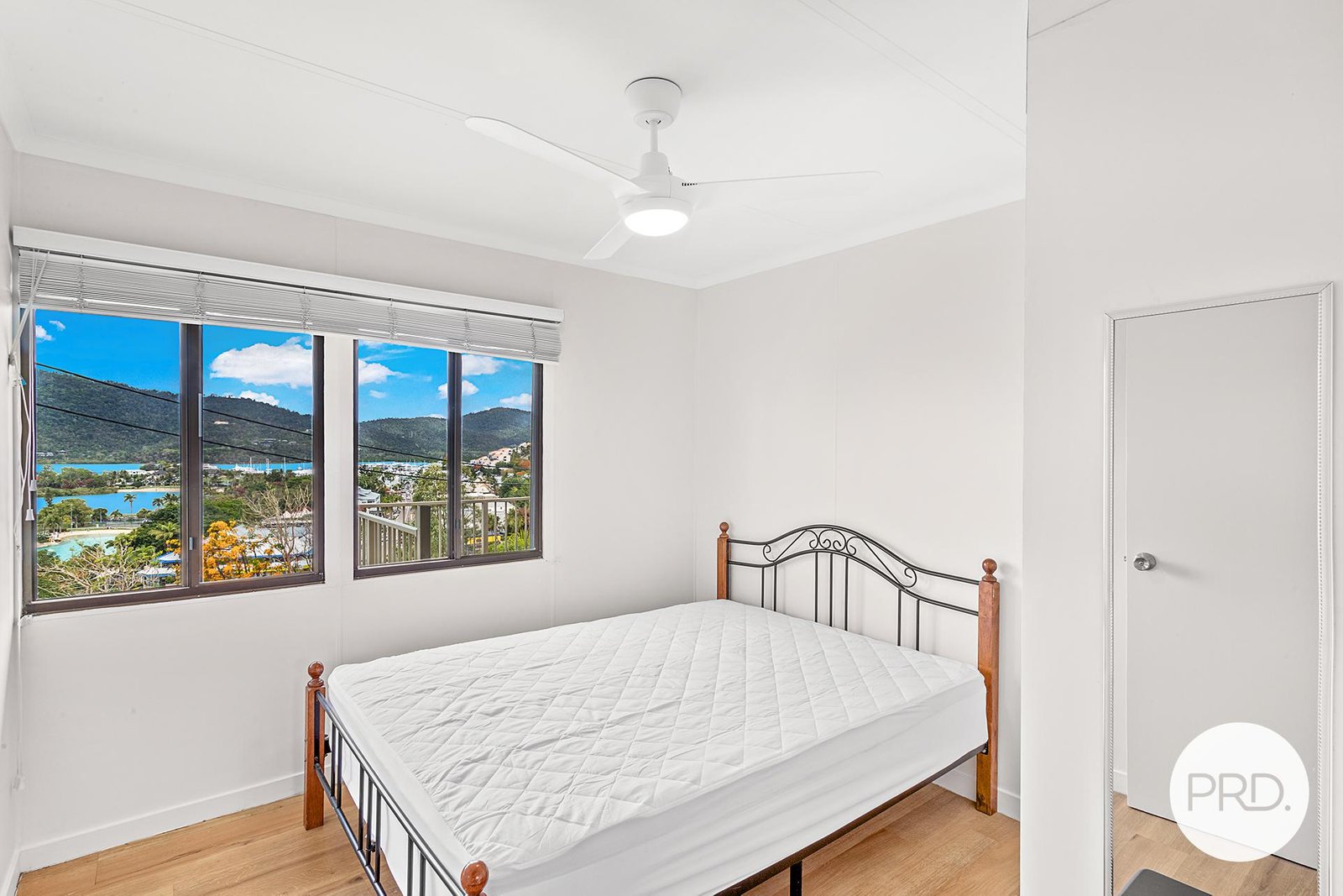 1/36 Airlie Crescent AIRLIE BEACH 8