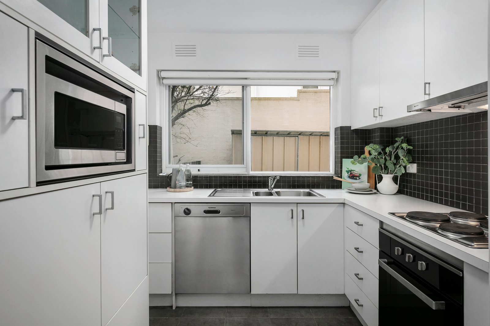 1/36 Auburn Grove, Hawthorn East, 3123