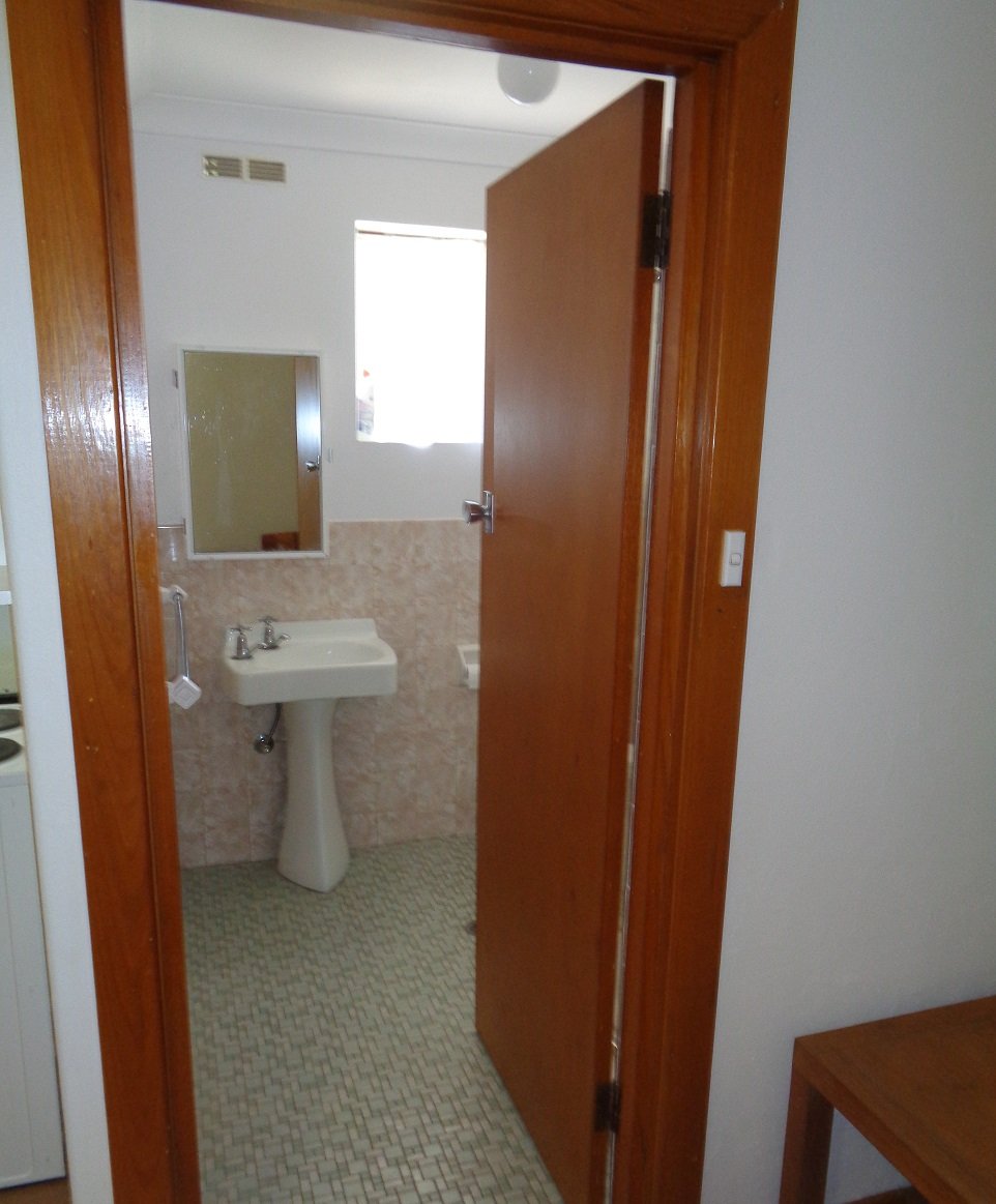 1/36 Bartoman Street BATLOW 7