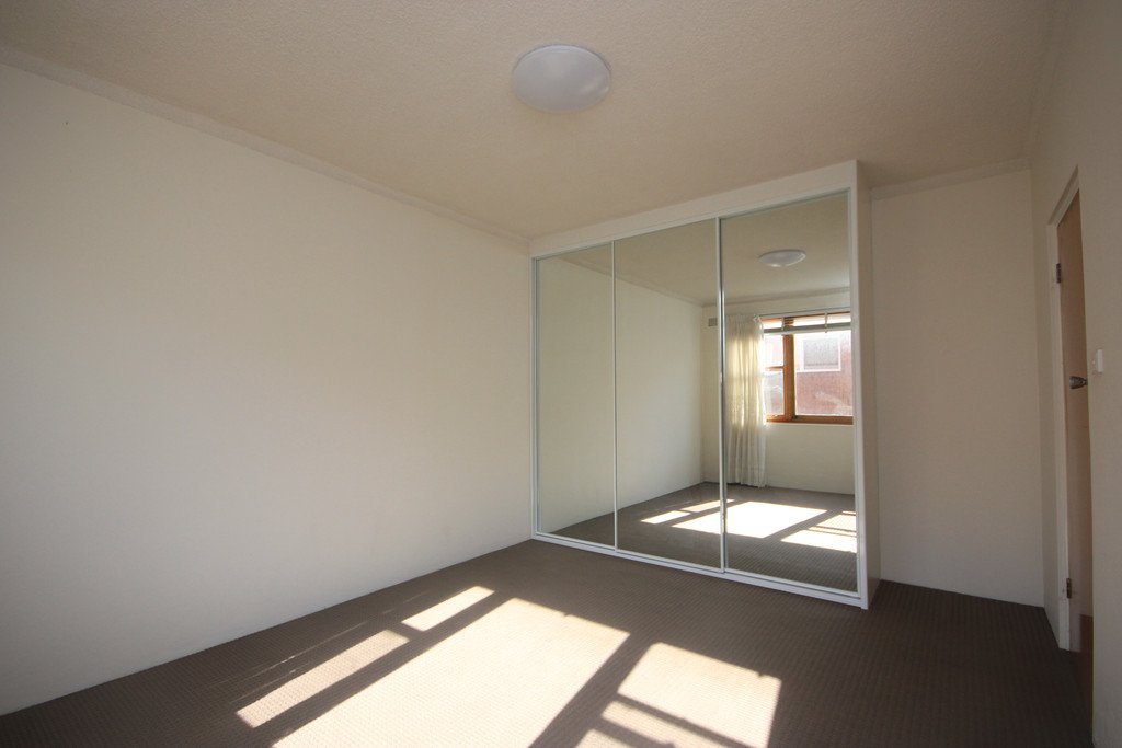 136 Chuter Avenue RAMSGATE BEACH 4