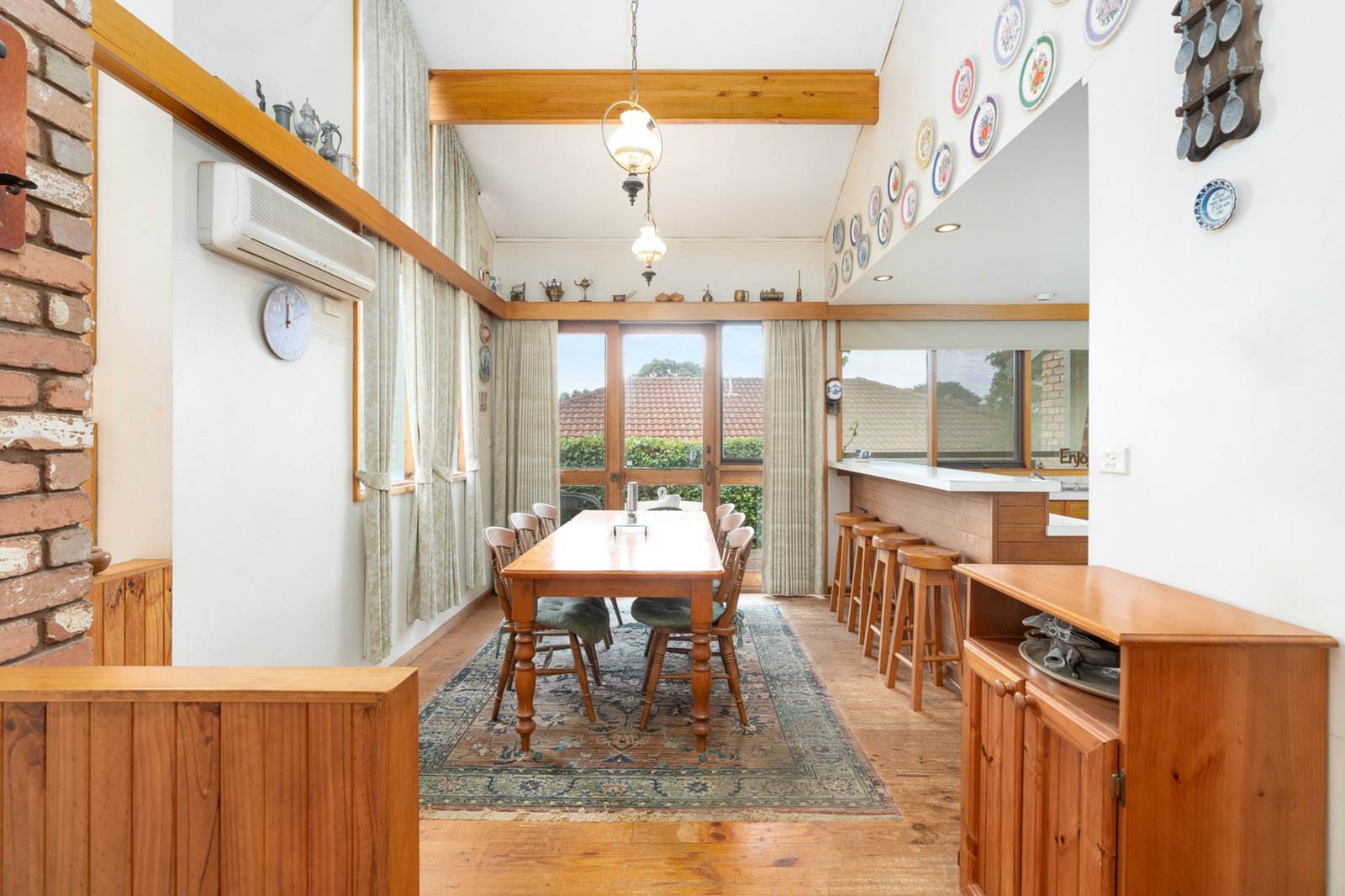 Gallery: 136 Country Club Drive