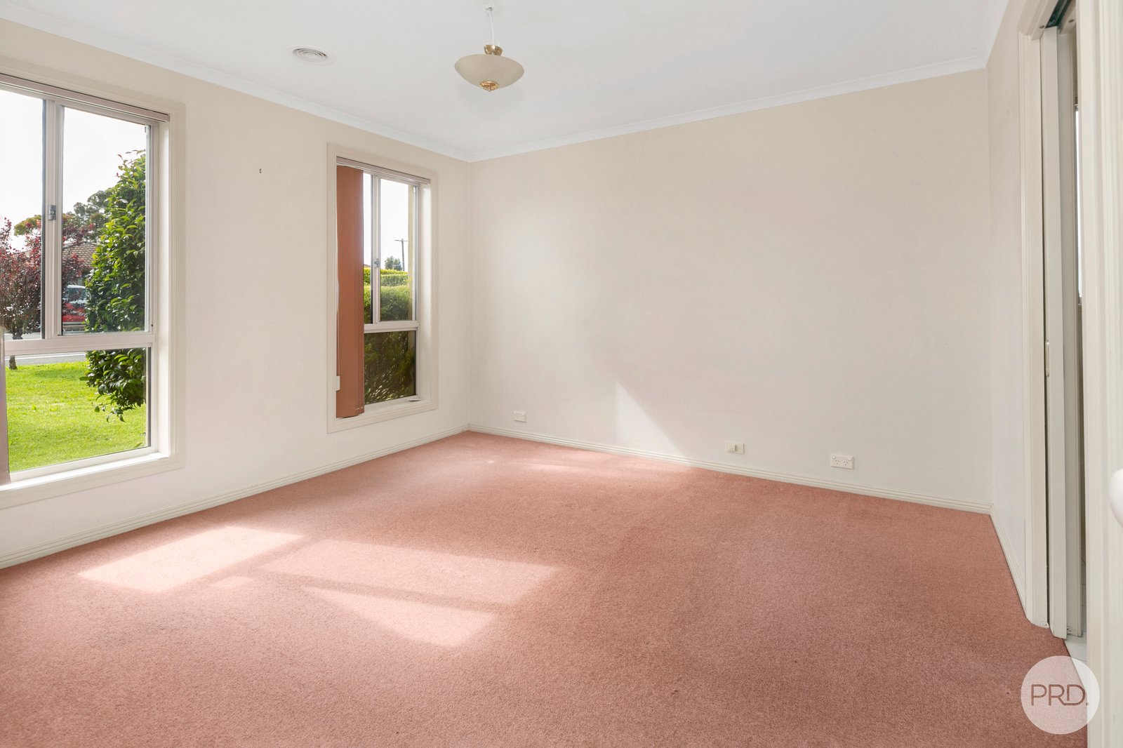 136 Edwards Street SEBASTOPOL 5