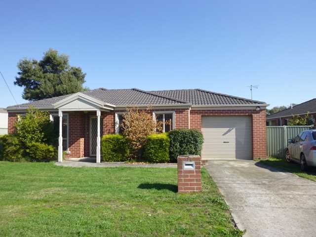 136 Edwards Street SEBASTOPOL 1