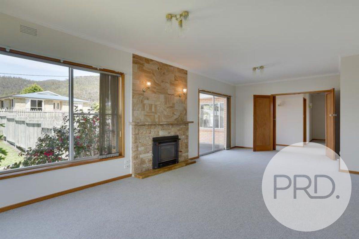 1/36 Elliott Road GLENORCHY 2