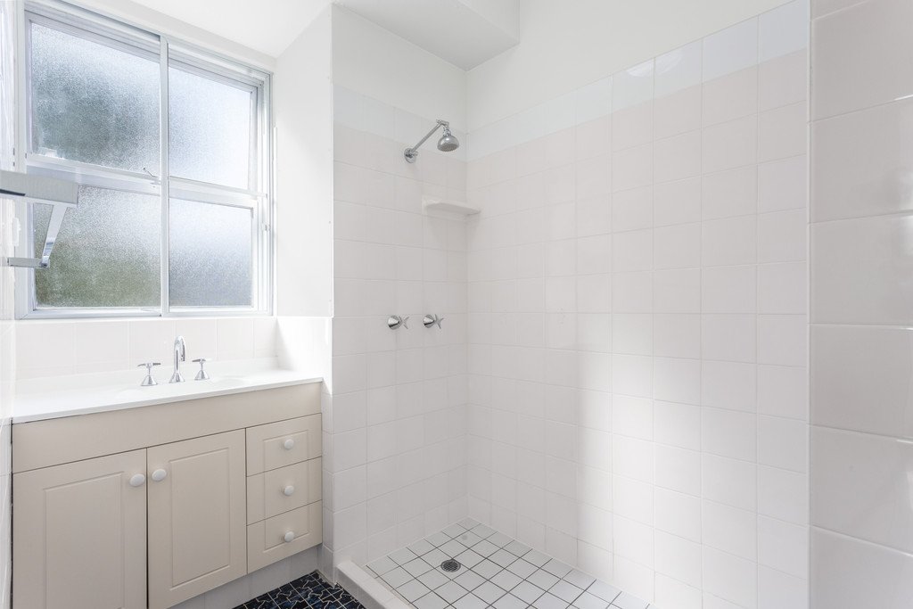 1/36 Fifth Avenue KEDRON 9