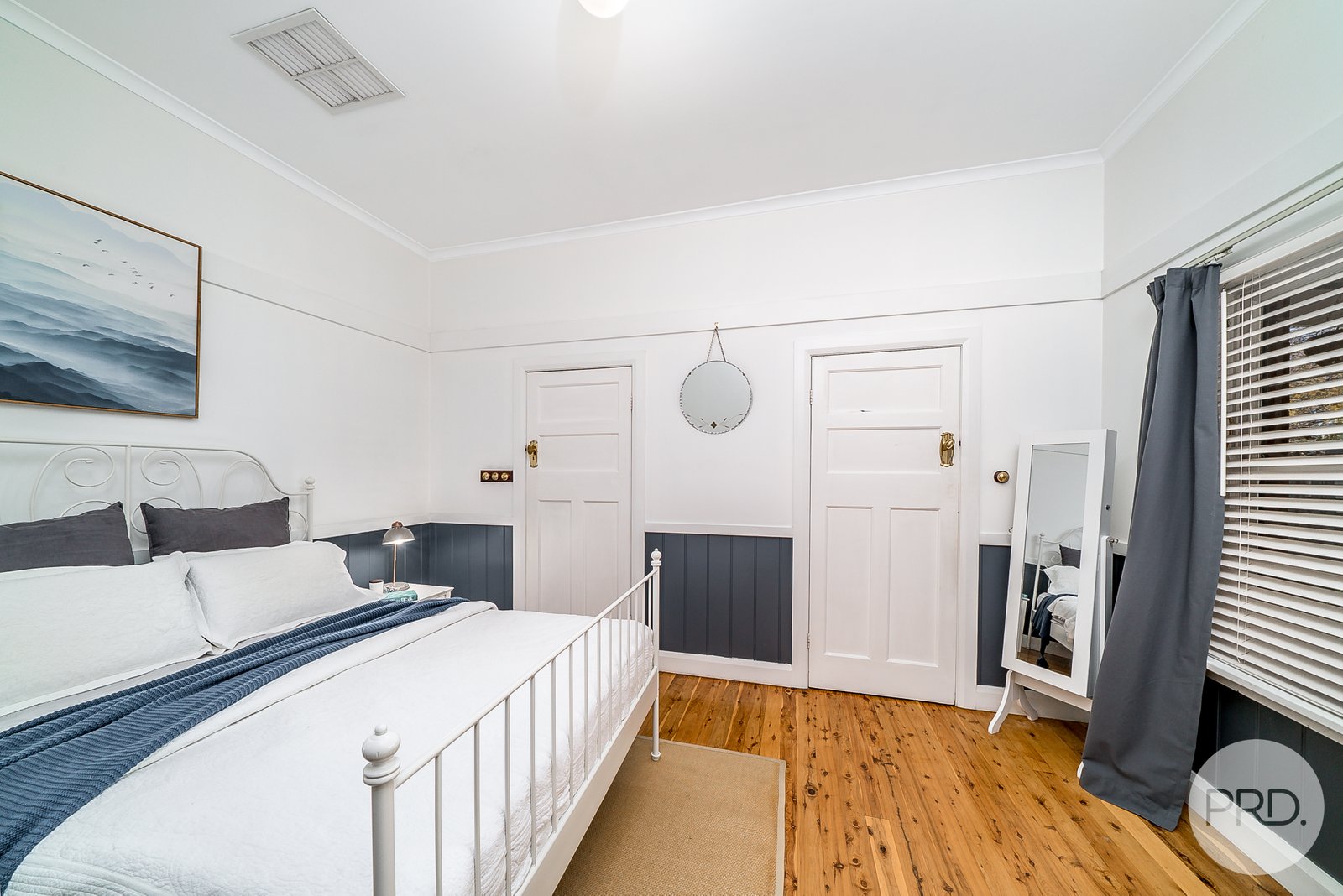 136 Forsyth Street WAGGA WAGGA 9