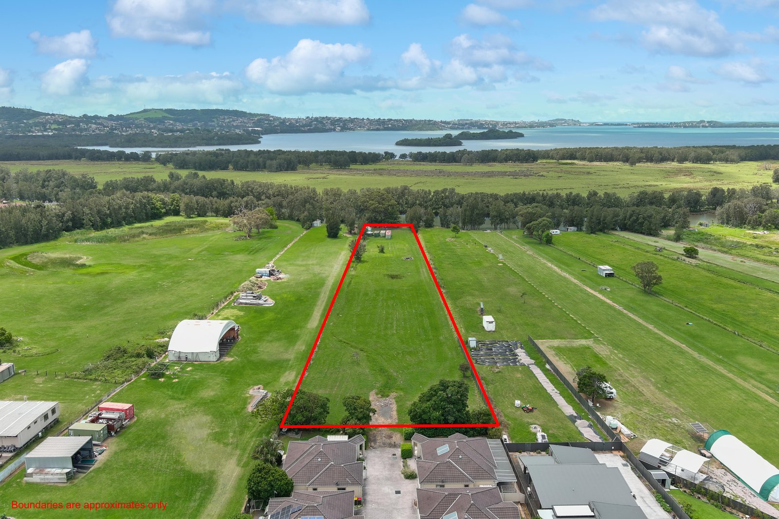 136 Kanahooka Road KANAHOOKA 1