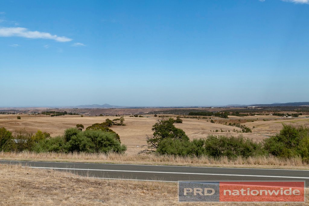 136 Old Western Highway MYRNIONG 10