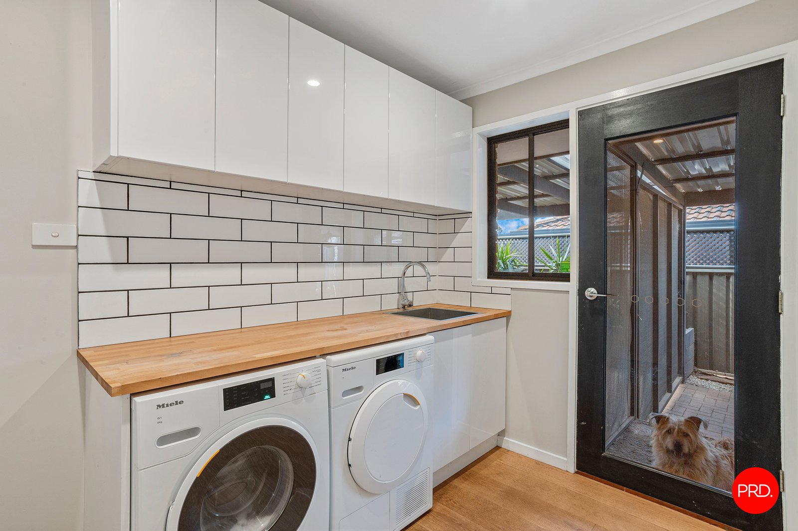 136 Olympic Parade GOLDEN SQUARE 17