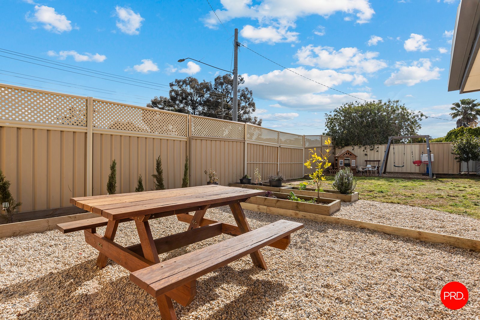 136 Olympic Parade GOLDEN SQUARE 20