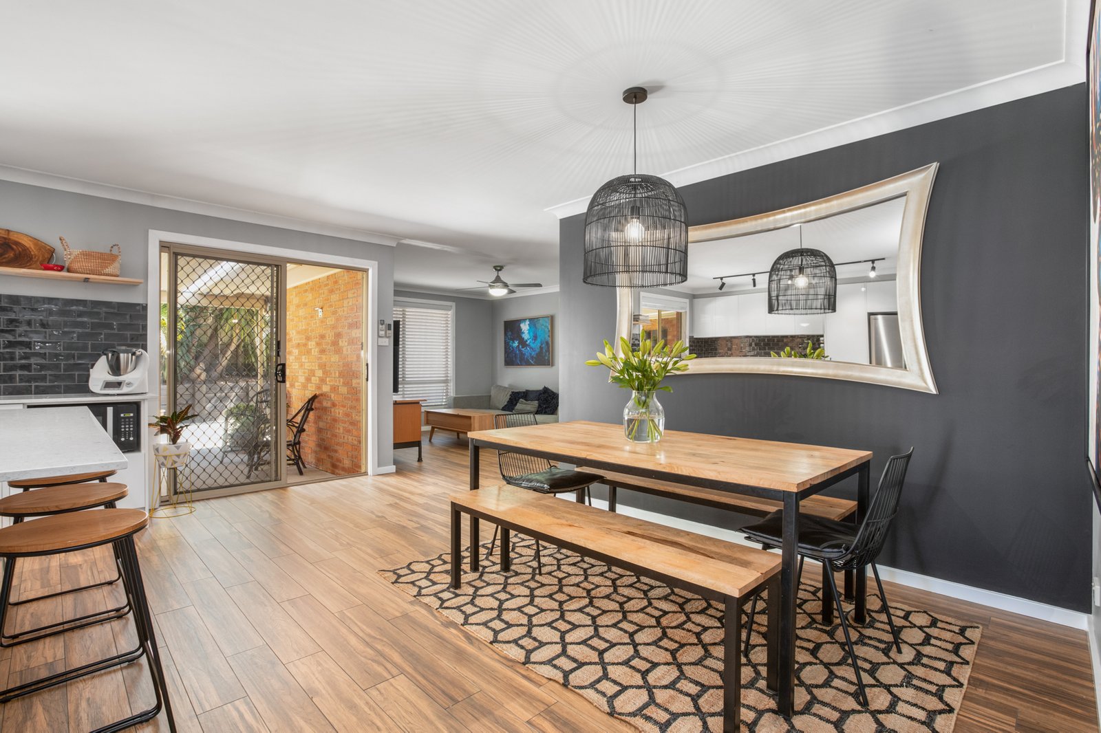 136 Regiment Road RUTHERFORD 2