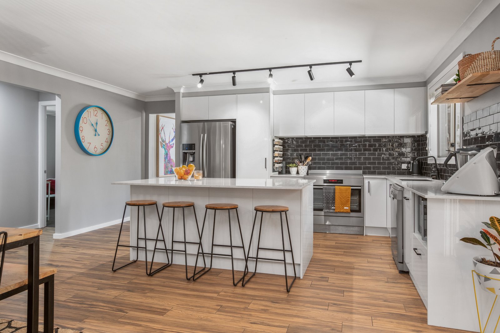 136 Regiment Road RUTHERFORD 9