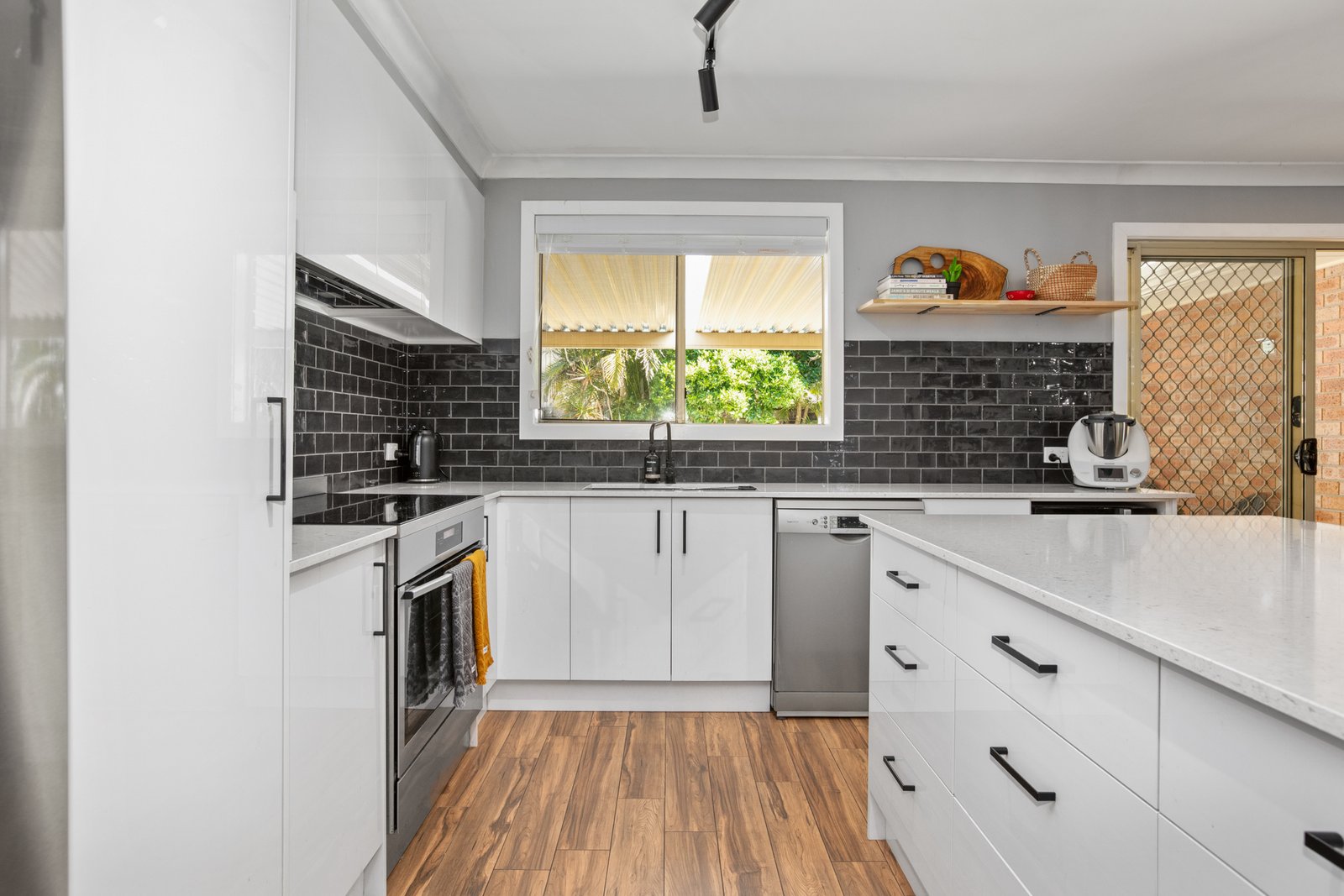 136 Regiment Road RUTHERFORD 10